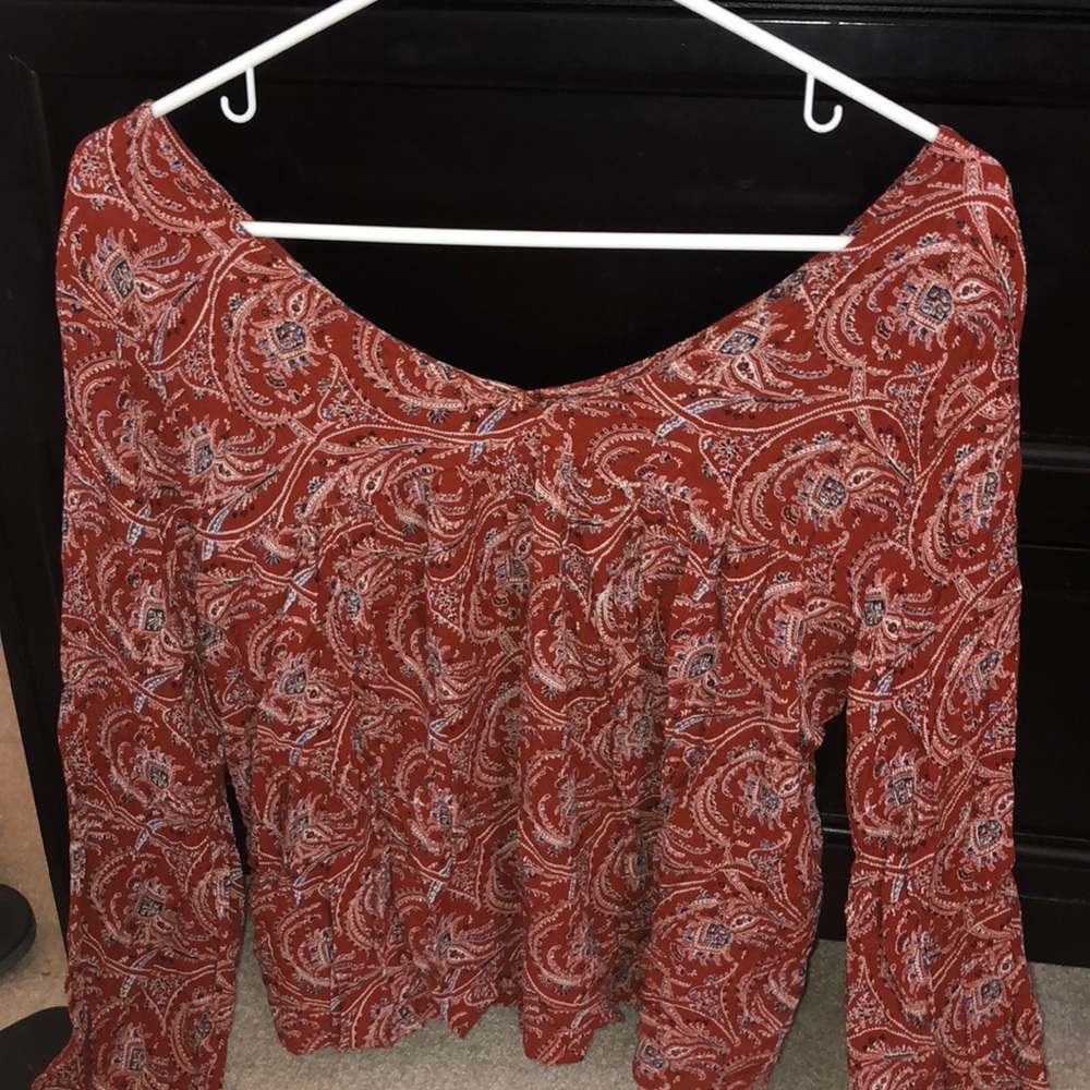 Red Print Long Sleeve V-Neck Top